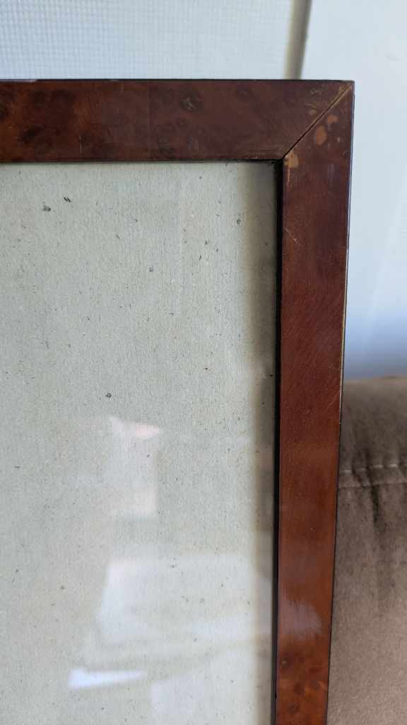 Cadre décoratif ancien
